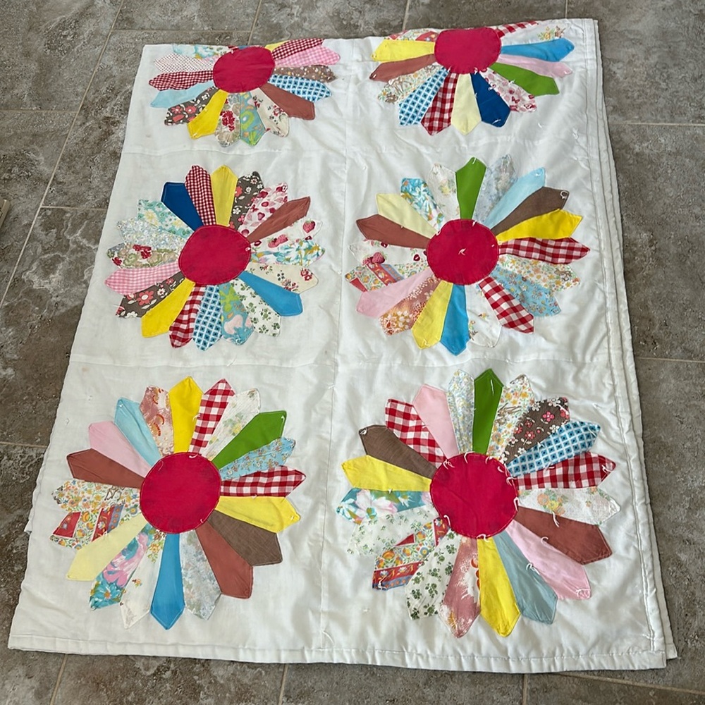 Antique quilt 90 x 76”